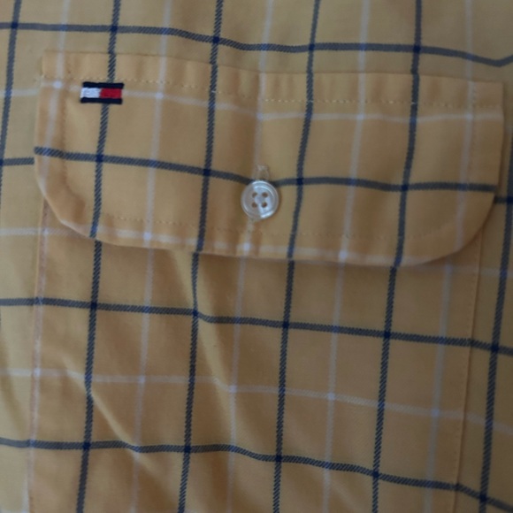 Tommy Hilfiger Men's Long Sleeved Yellow Striped Shirt Size M - Picture 4 of 7